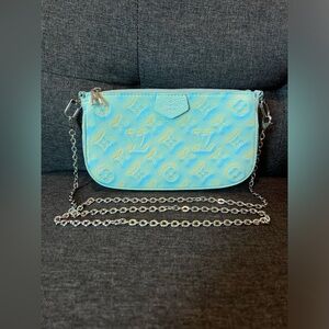 SALE‼️ Louis Vuitton Multi Pochette Accessories Stardust Pochette w/silver chain